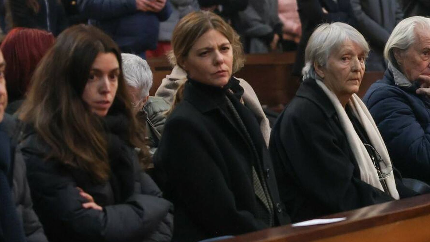 Manuela Velasco, en la misa funeral. (Gtres)