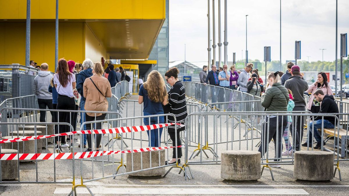 Ikea inicia la desescalada en España con la apertura de su tienda de alimentación