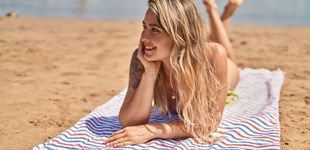 Post de El sencillo truco para no tener ni un grano de arena en tu toalla de playa: barato y funciona