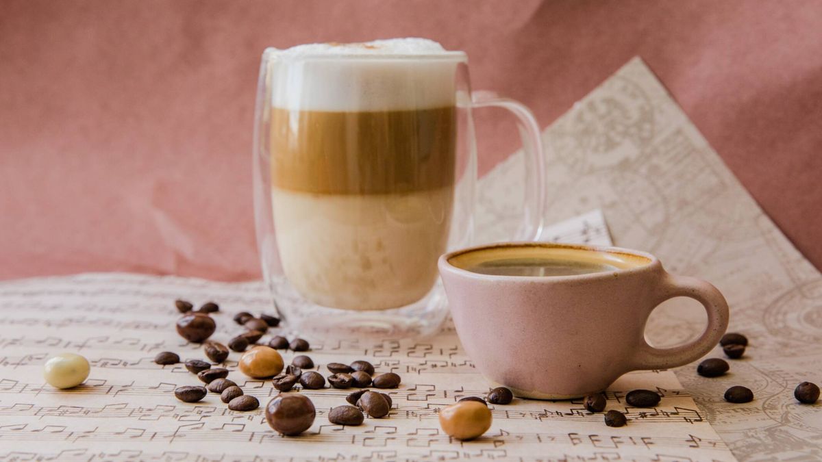 Estás tomando mal el café cada mañana y así puedes cambiarlo, según el nutricionista Pablo Ojeda