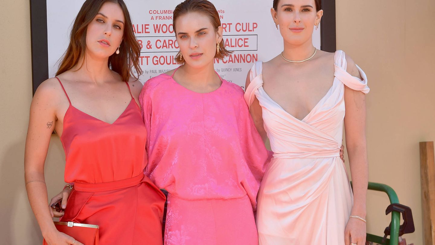 Scout WiIllis, Tallulah Willis y Rumer Willis, en la première de 'Once upon a time...In Hollywood'. (Getty)