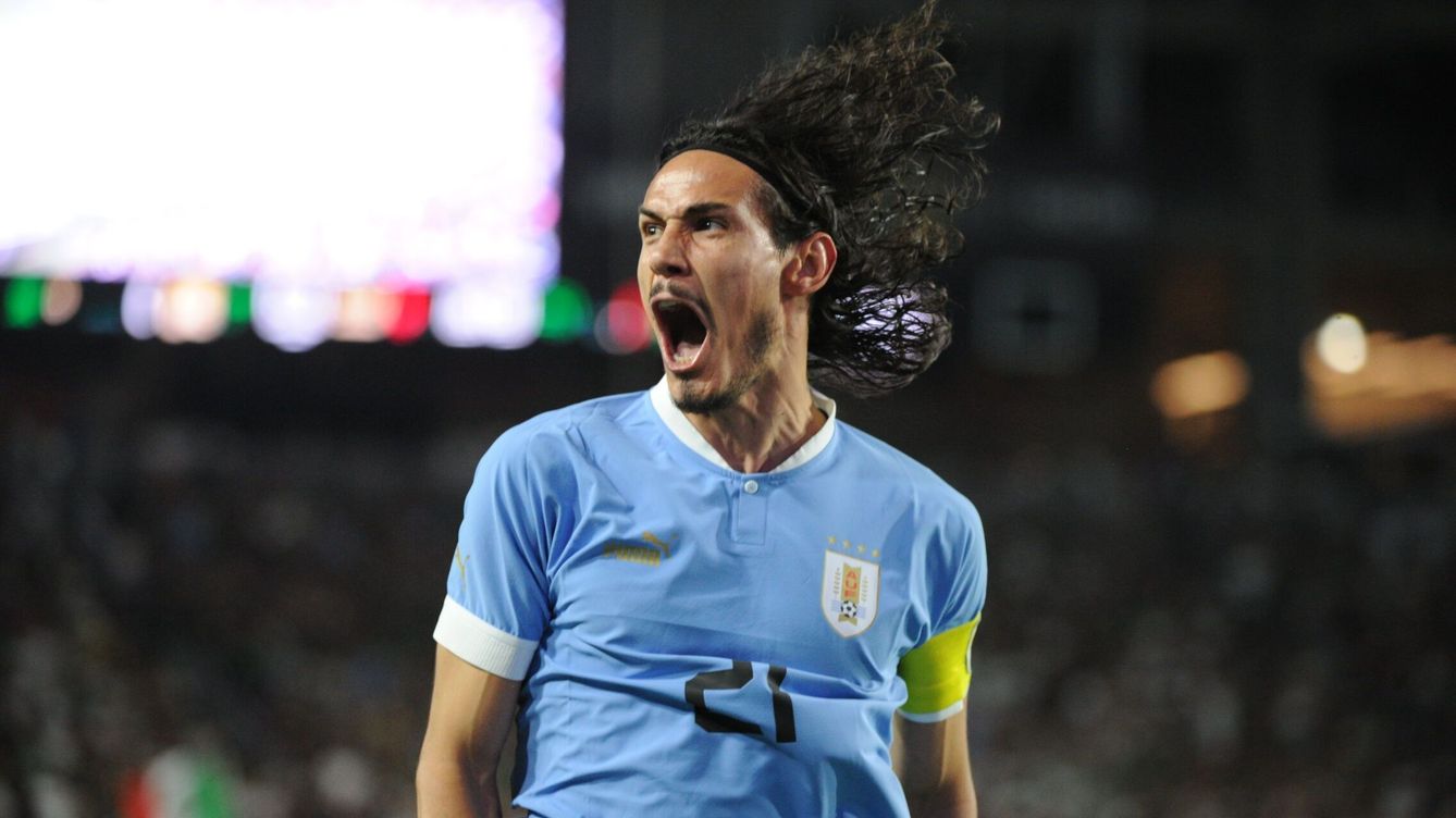 Foto: Edinson Cavani, celebrando un tanto con Uruguay. (EFE/Max Simbron)