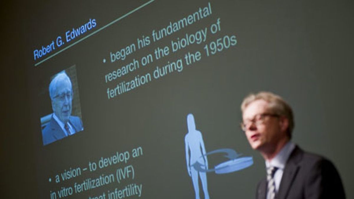El investigador británico Robert G. Edwards gana el Nobel de Medicina