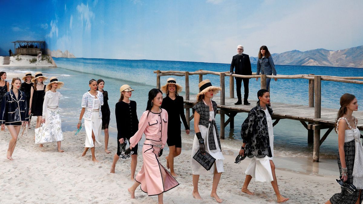 De Chanel a Fendi: el lujo viaja a la costa estas vacaciones con sus tiendas 