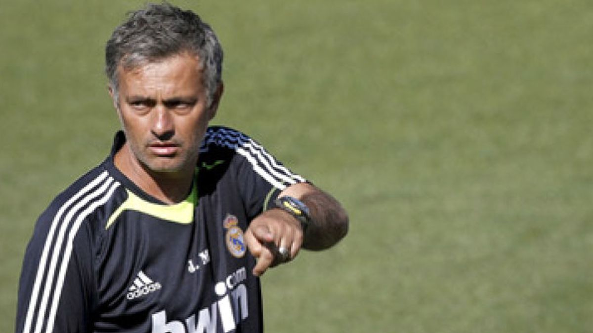 José Mourinho quiere hacer campeón al Real Madrid con el sistema del Barcelona