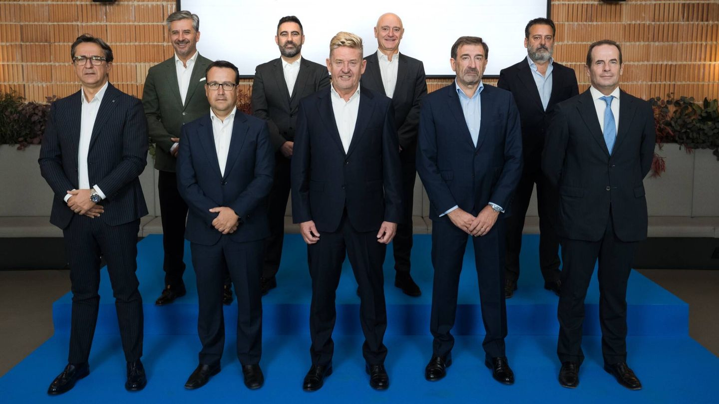 Algunos de los dirigentes del sector en España junto a Wayne Griffiths, presidente de Anfac.