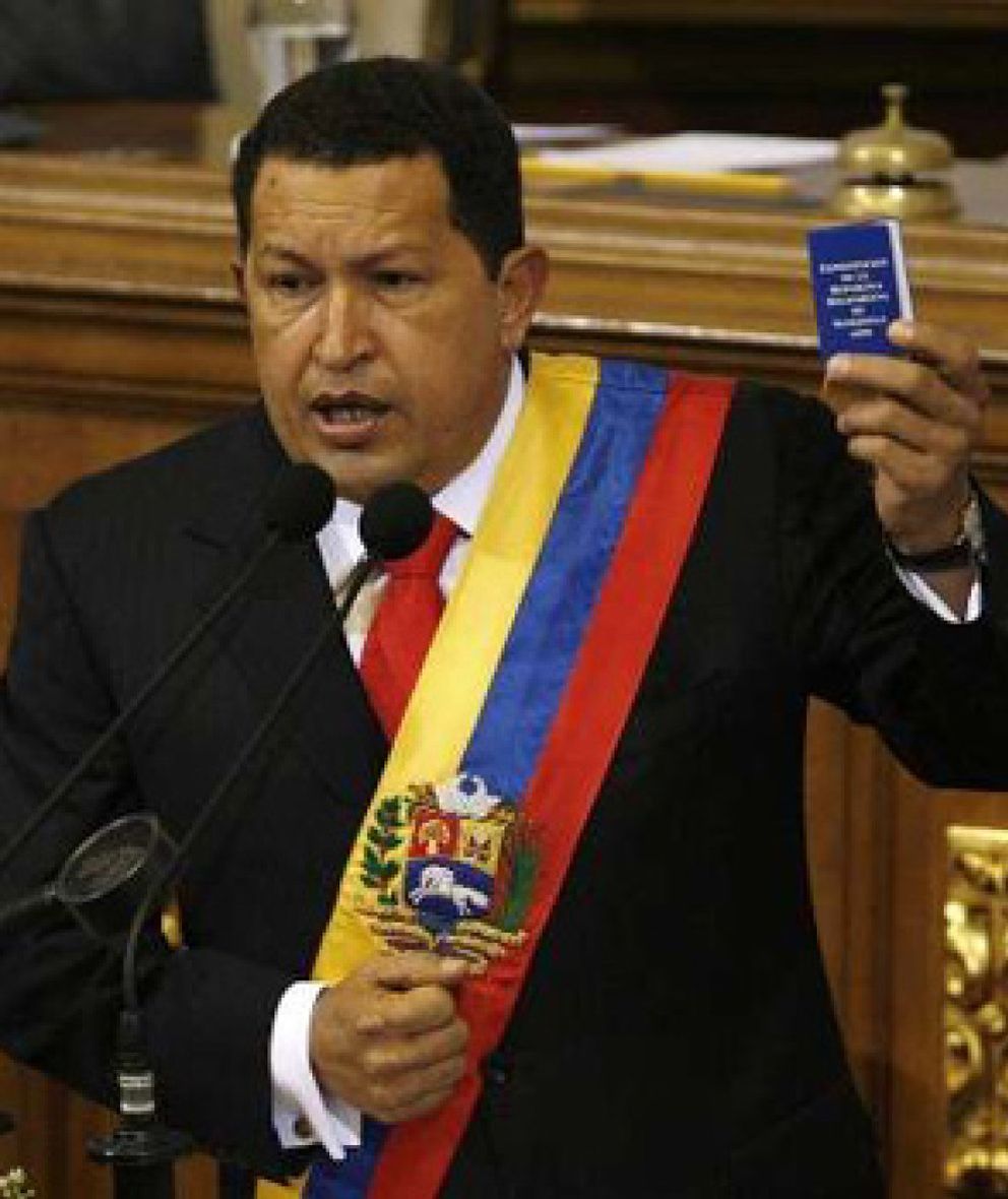 Foto: Chávez propone una reelección continua y extender el mandato