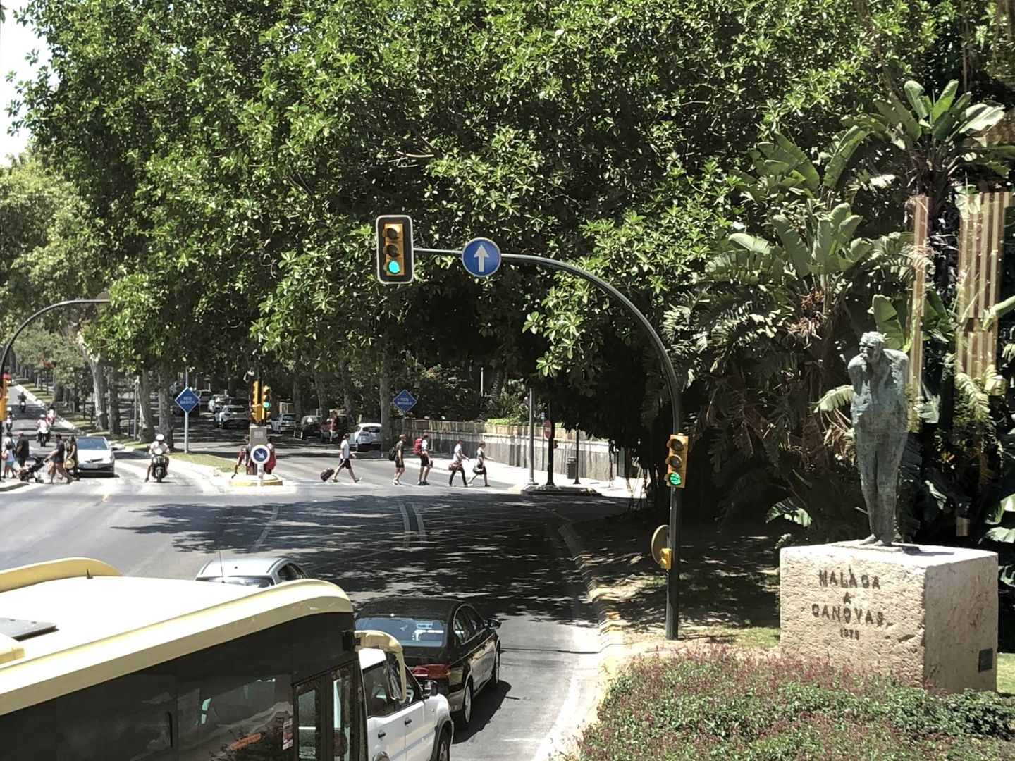 Avenida Cánovas del Castillo y Paseo de los Curas, dos zonas que se peatonalizarán. (Agustín Rivera)