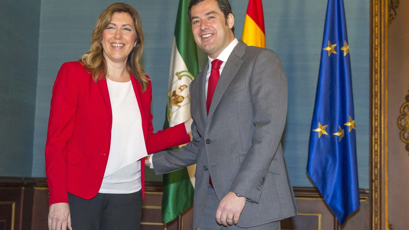 Foto: La presidenta de la Junta de Andalucía Susana Díaz junto a Juan Manuel Moreno Bonilla, candidato del PP a la Junta andaluza (EFE)