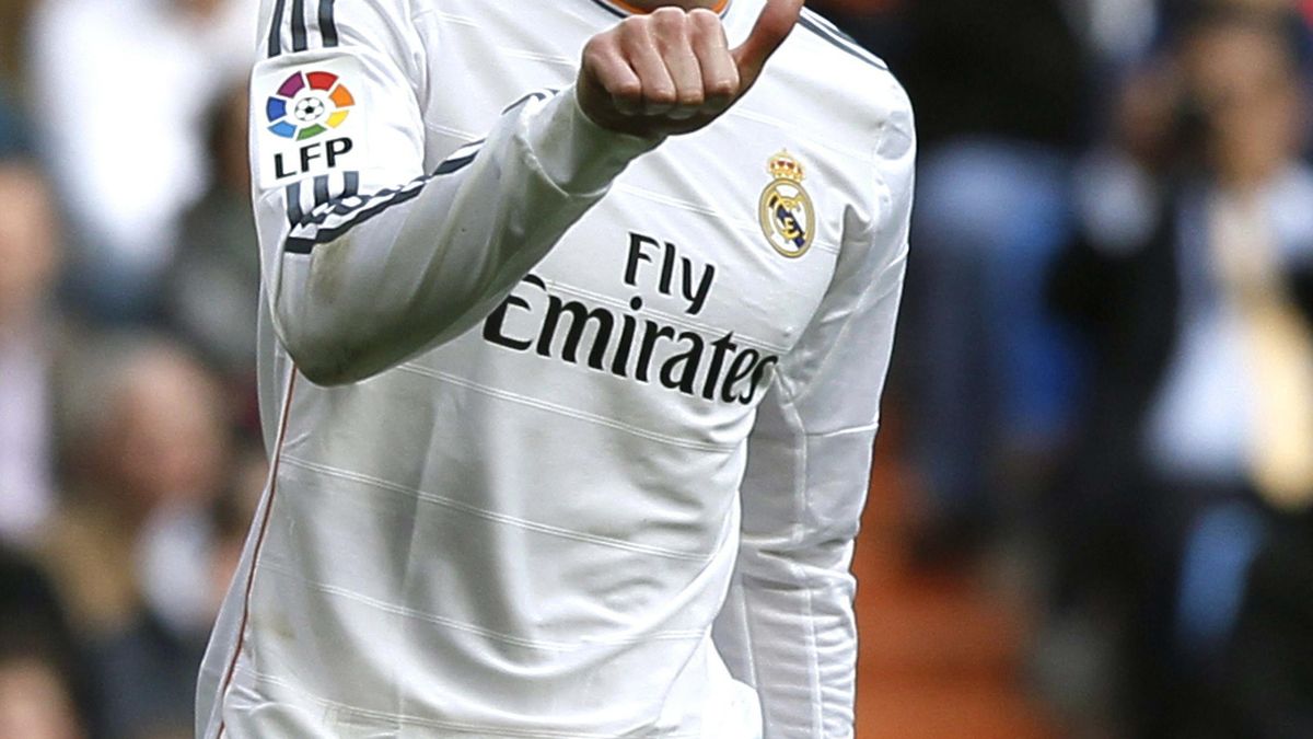 Bale levanta las alarmas en el Real Madrid y Ancelotti tranquiliza: "Es un golpe"