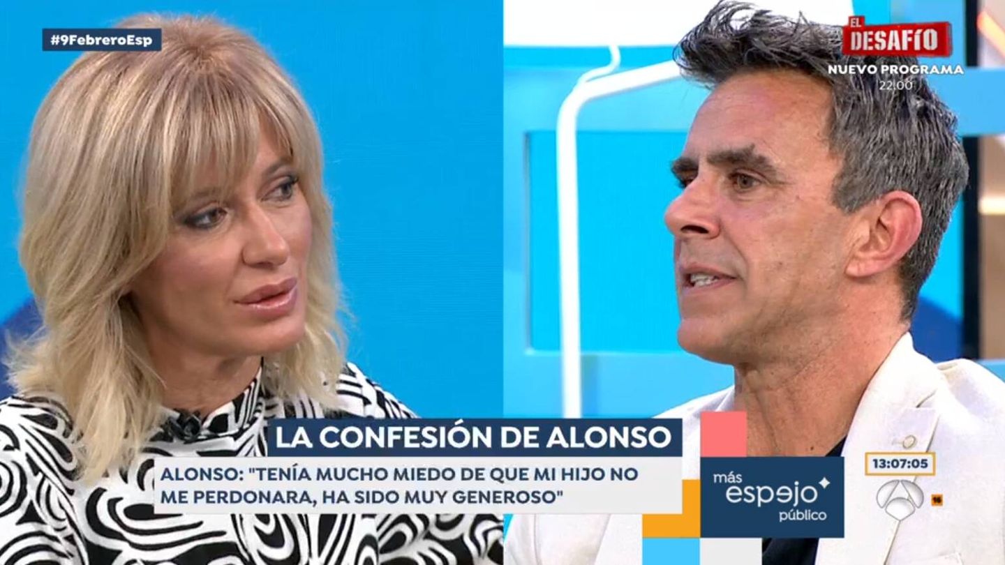 Susanna Griso y Alonso Caparrós en 'Espejo público'. (Atresmedia)