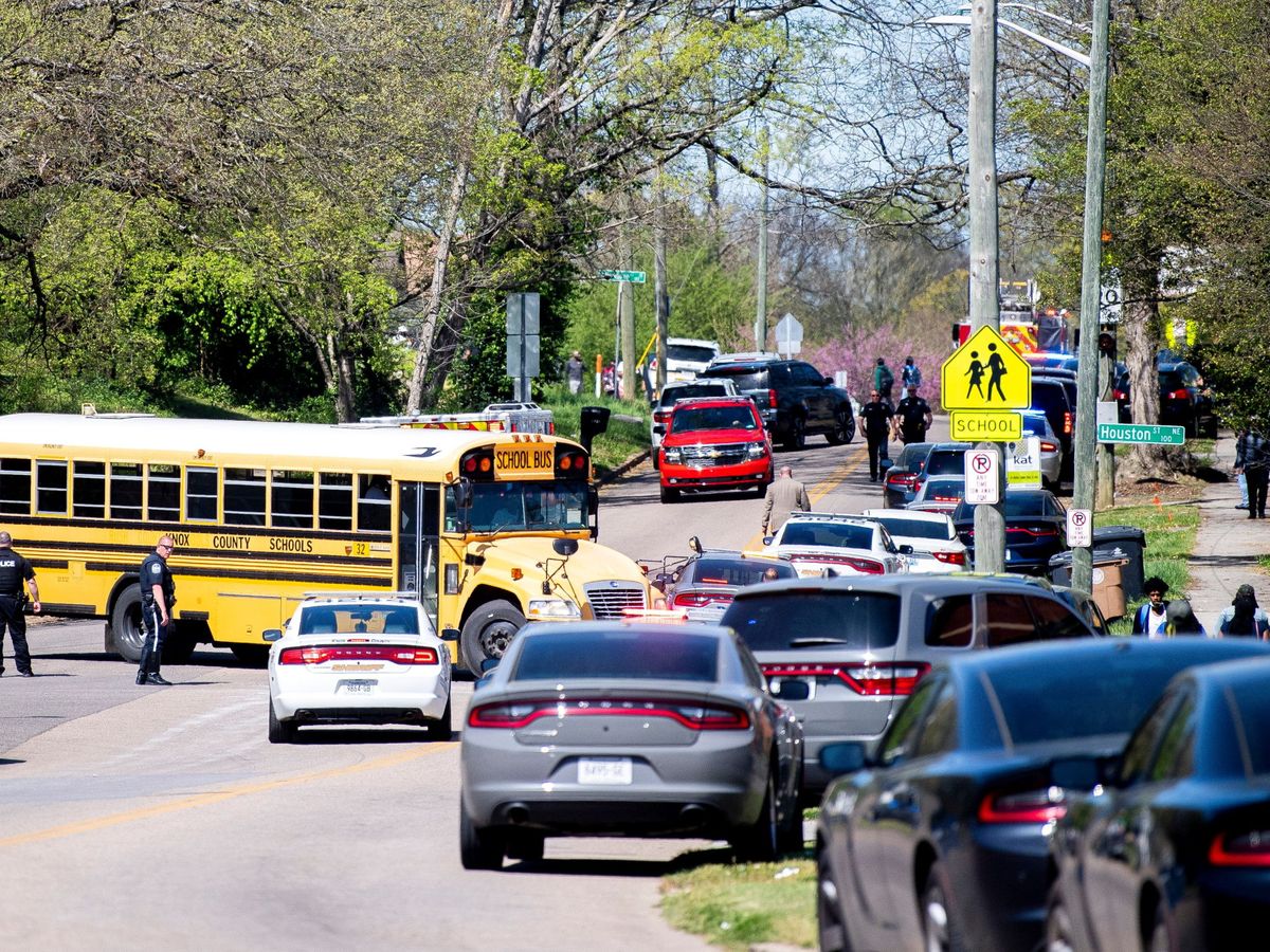Foto: Escena del tiroteo en la Austin-East Magnet High School en Knoxville, Tennessee. (Reuters)