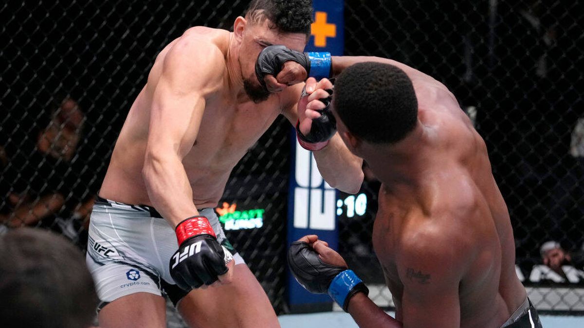 UFC Vegas 48: Jamahal Hill noquea a un decadente Johnny Walker en el primer asalto 