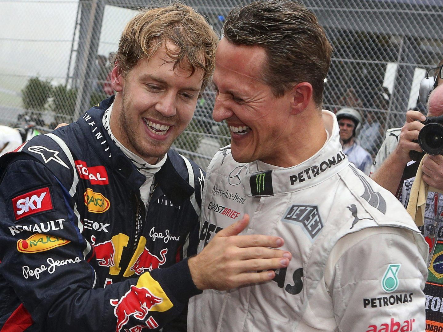 Para Sebastian Vettel, Schumacher era un ídolo de la infancia, y reconoce que aún no ha visto a nadie con su talento natural. (Reuters)
