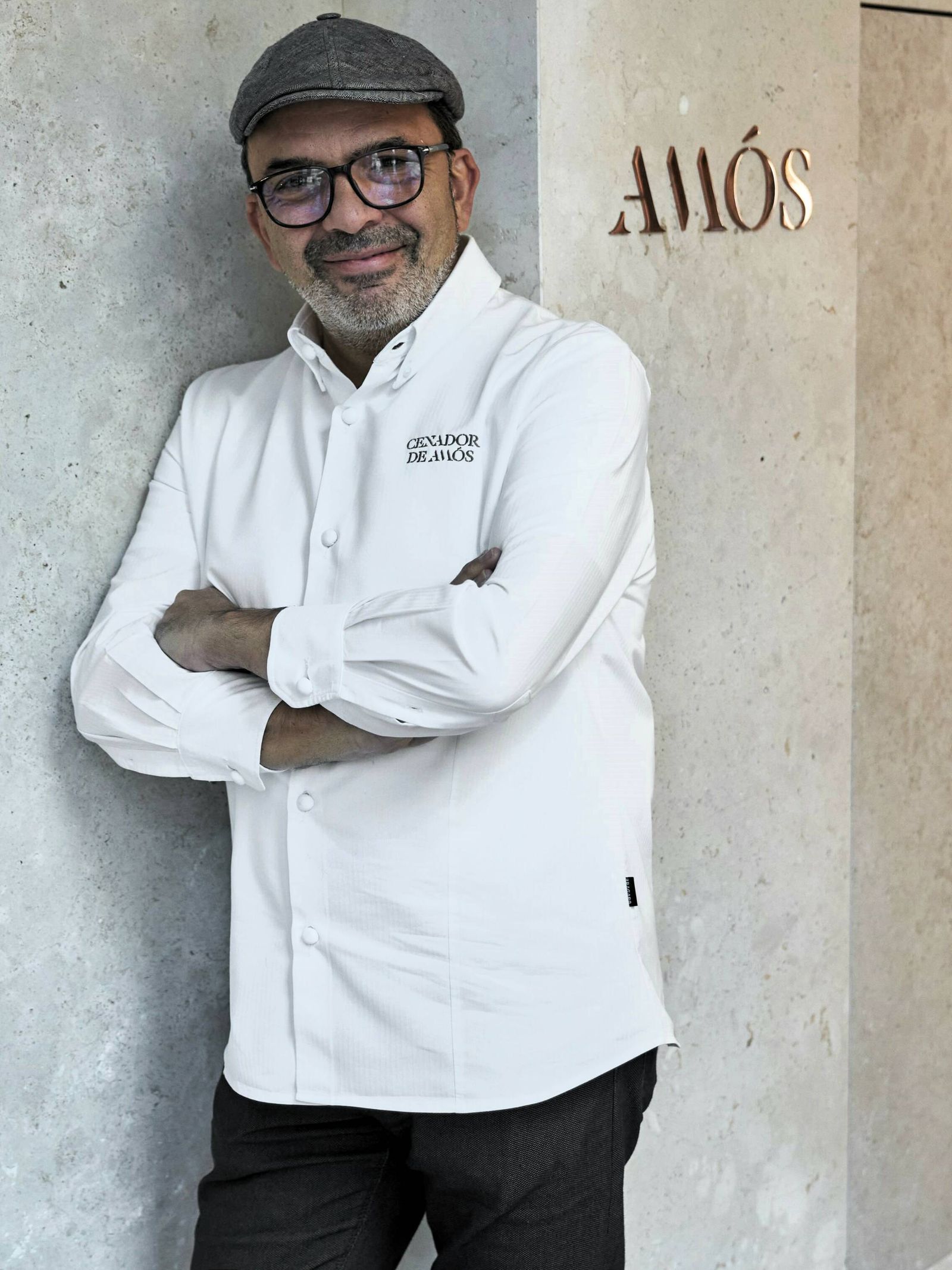 Jesús Sánchez, Premio Nacional de Gastronomía 2022 y feliz padre de tres estrellas y tres soles por el Cenador de Amós, Cantabria. (Cortesía)