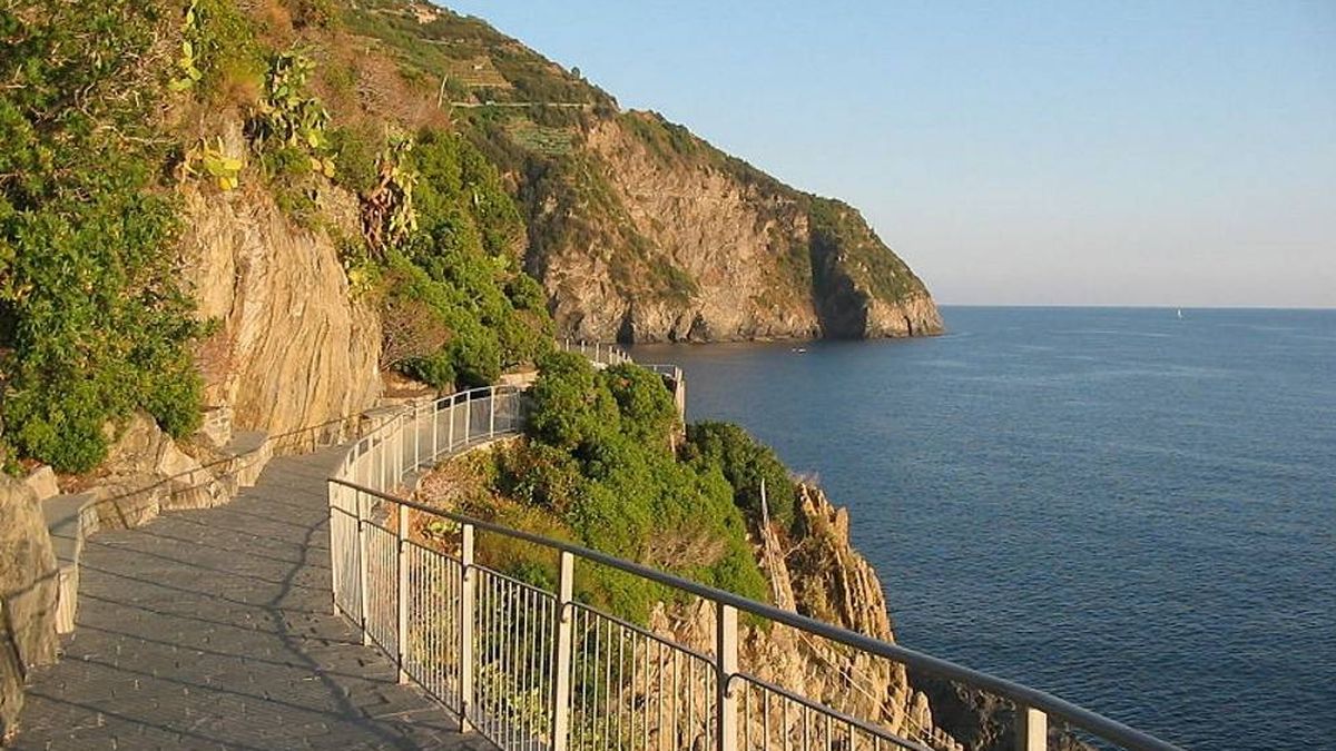 Italia volverá a abrir la Via dell' Amore, su centenario puente sobre el Mediterráneo