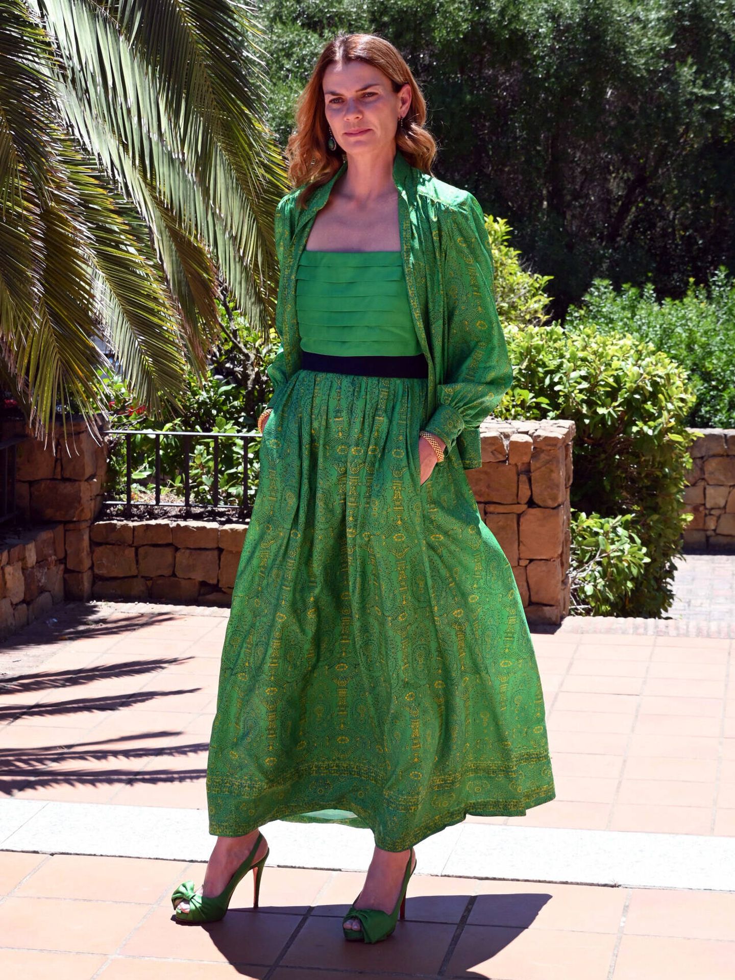 Alejandra de Rojas acudía a la boda con un vestido verde que homenajeaba a su madre. (GTRES)
