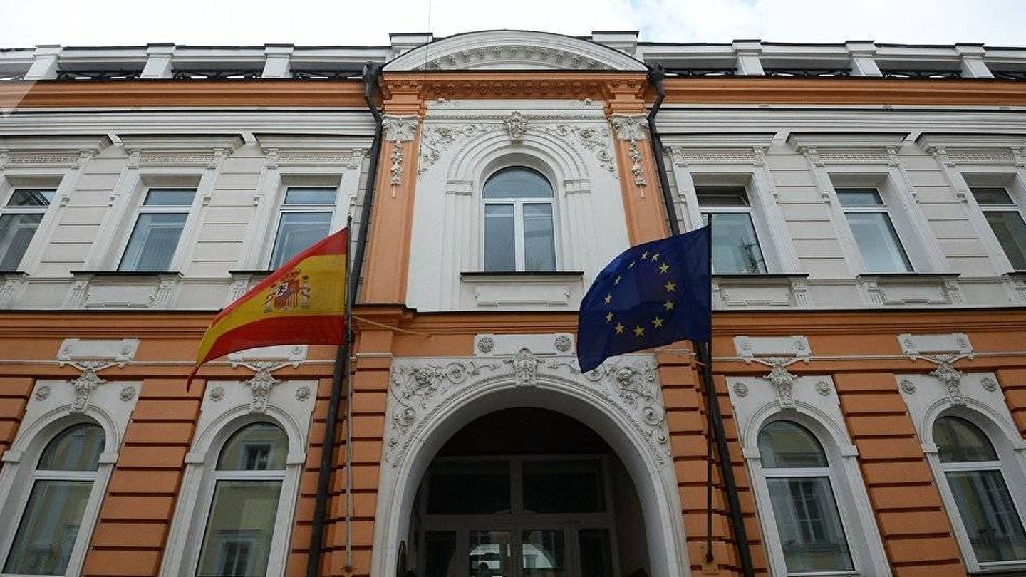 Embajada española en Moscú.