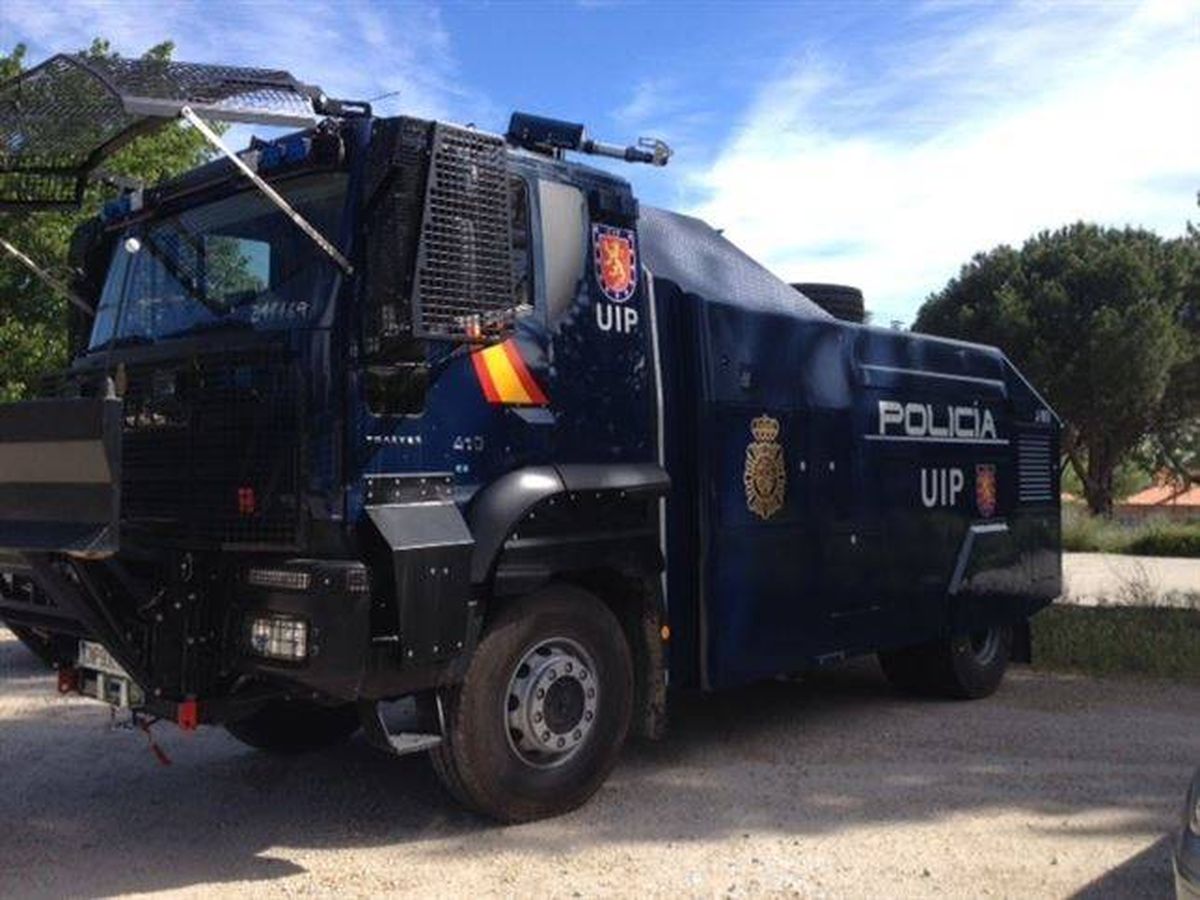 Foto: Camión botijo de la Policía Nacional. (Europa Press)