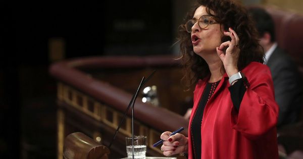 Foto: La ministra de Hacienda, María Jesús Montero, durante el debate. (EFE)