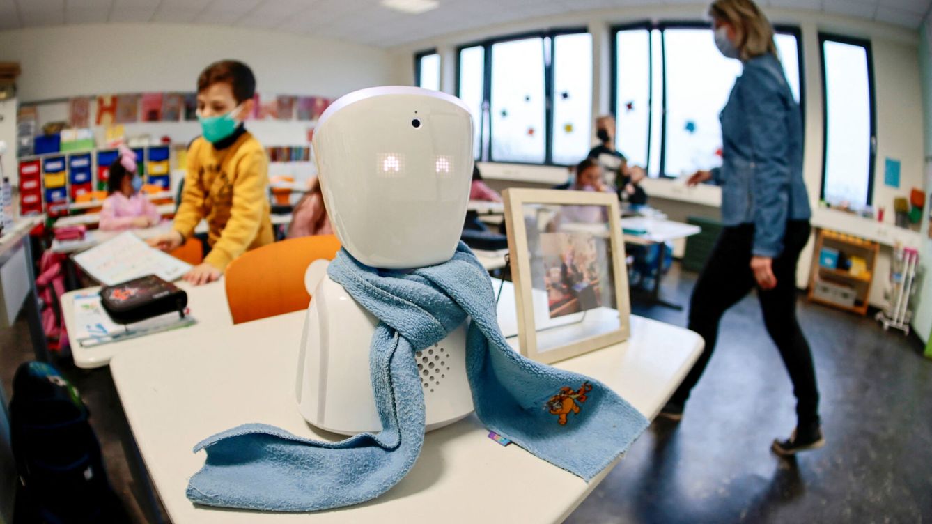 Foto: Robot avatar en un colegio de Berlín. (Reuters/Hannibal Hanschke)
