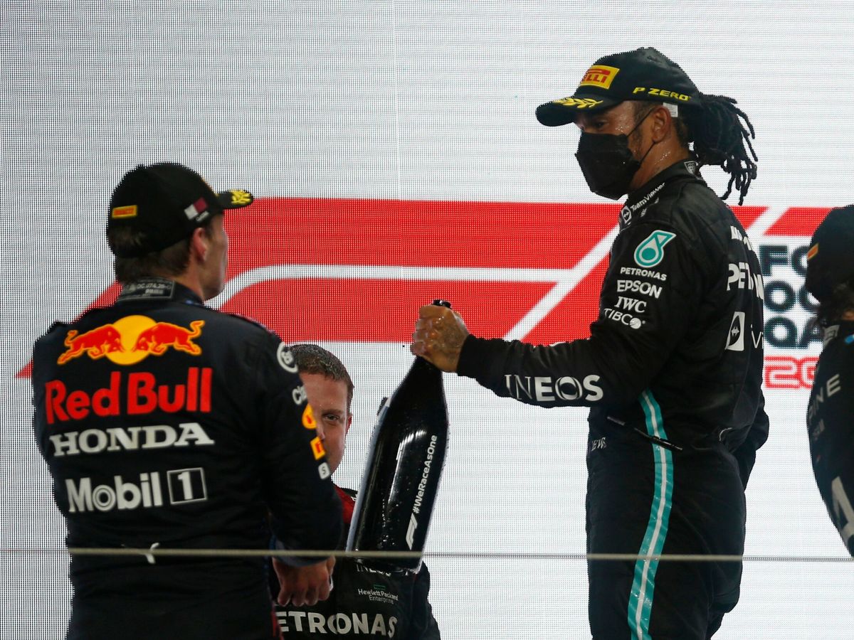 Foto: Lewis Hamilton y Max Verstappen