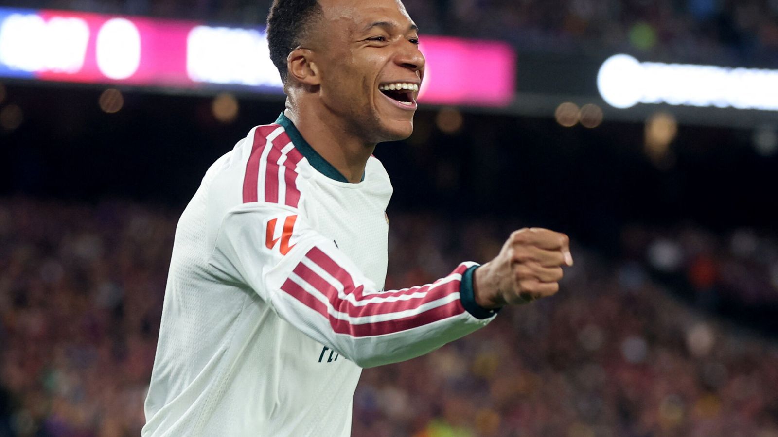 El Real Madrid silencia el Camp Nou con el doblete de Kylian Mbappé y desata las dudas del Barça (1-2)