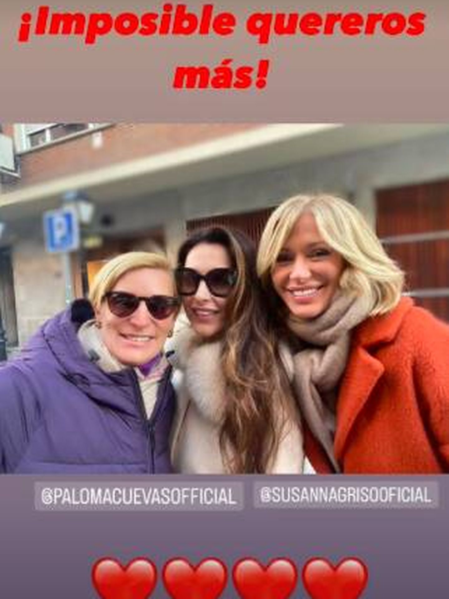 Las tres amigas sonriendo para la foto. (Instagram/@mariazuritaborbon)