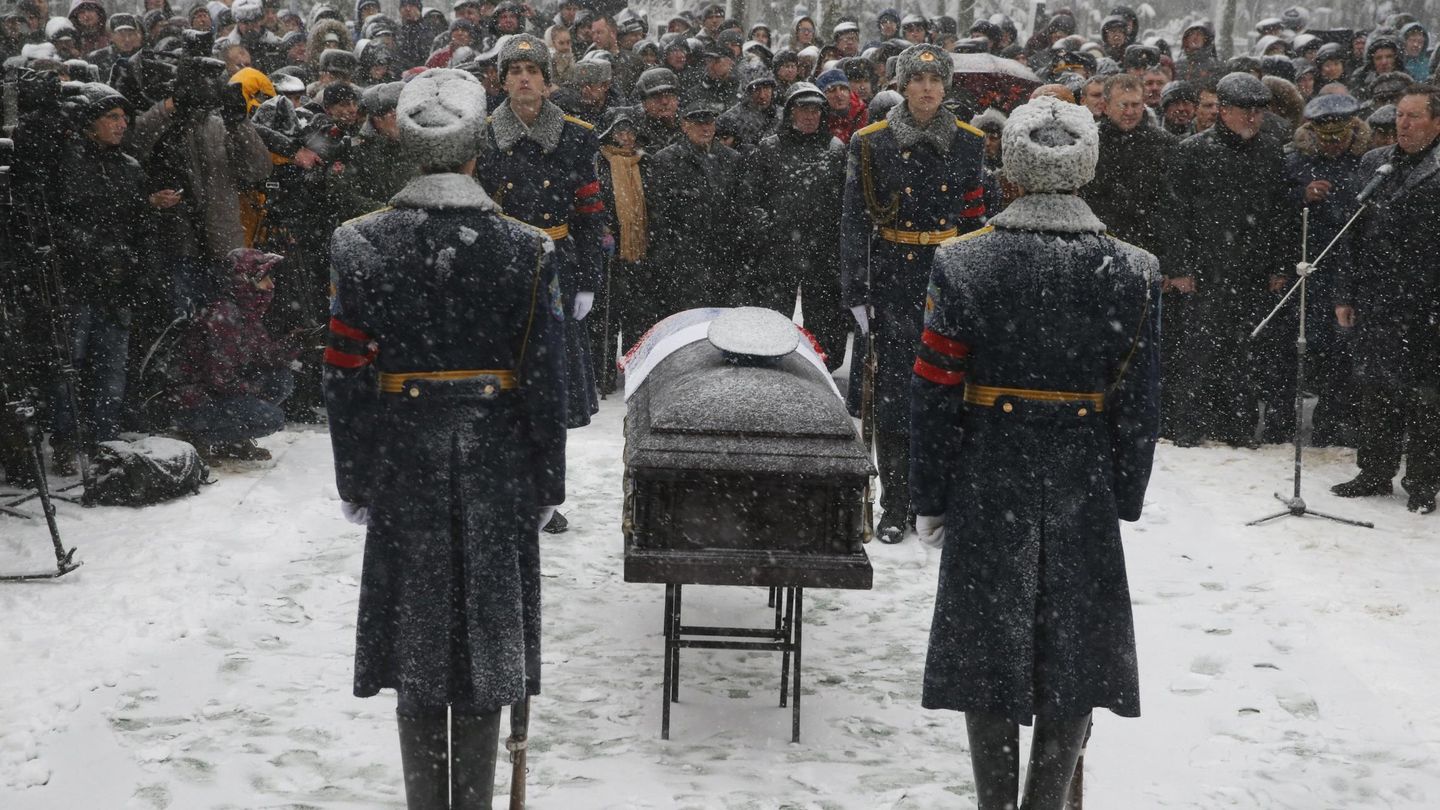 Funerales del piloto Oleg Peshkov en Lipetsk, Rusia, el 2 de diciembre de 2015 (Reuters)