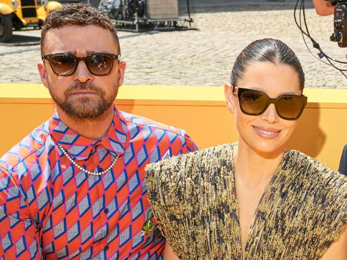 Foto: Justin Timberlake y Jessica Biel, en el front row del desfile de Louis Vuitton en París. (Cortesía)