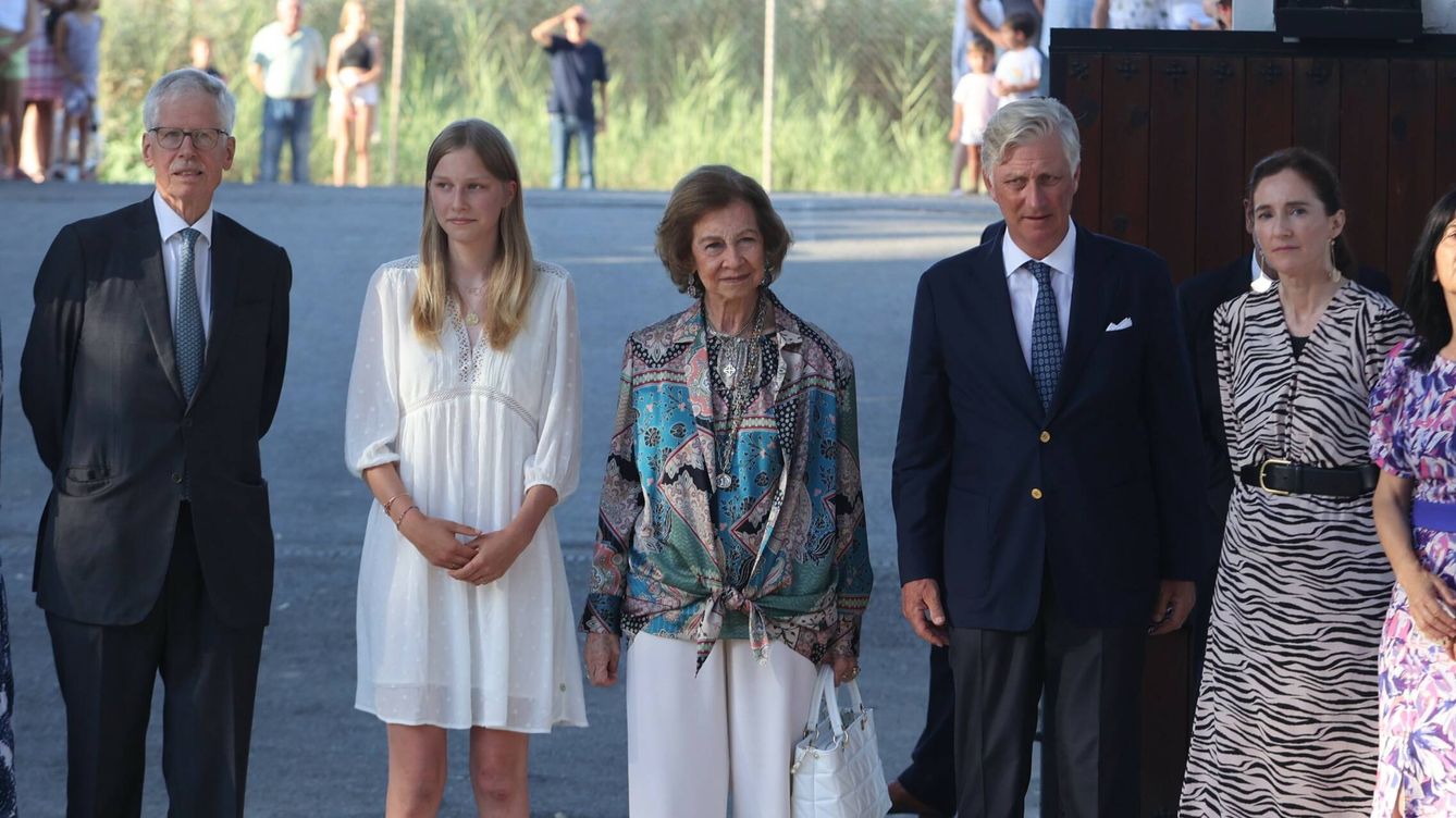 Foto: La reina Sofía, junto a Eleonore y Felipe de Bélgica. (Cordon Press)