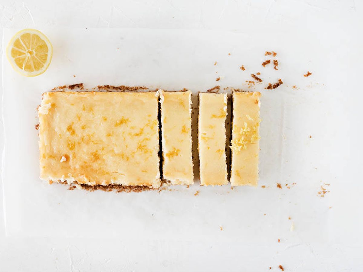 Foto: Barritas de tarta de queso y limón. (Snaps Fotografía)