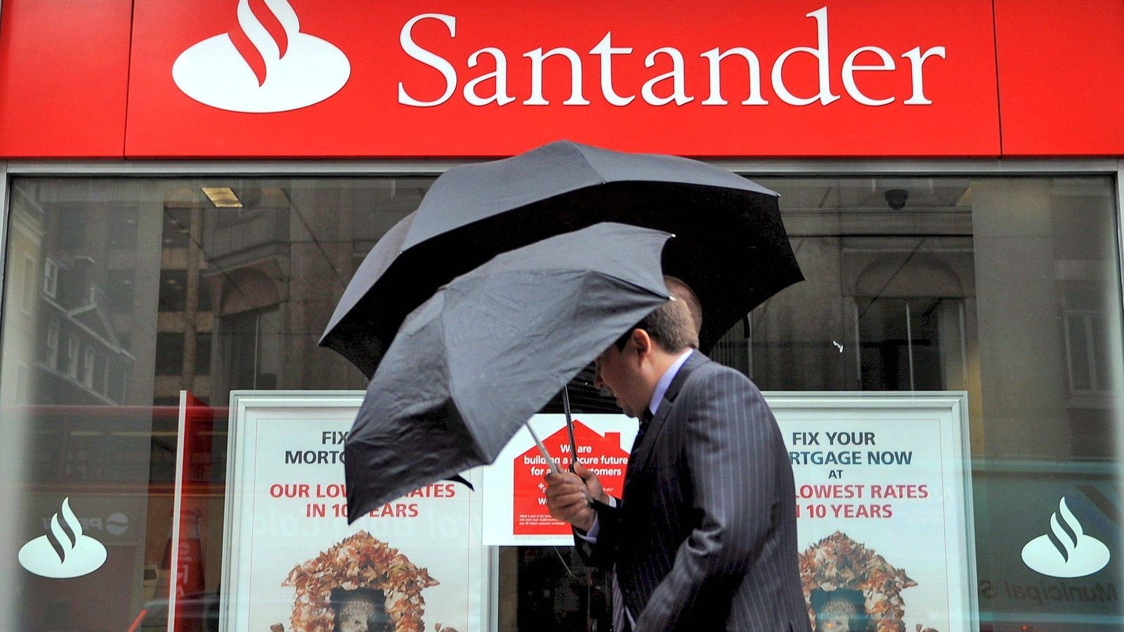 Foto: Oficinas del Banco Santander. (EFE)