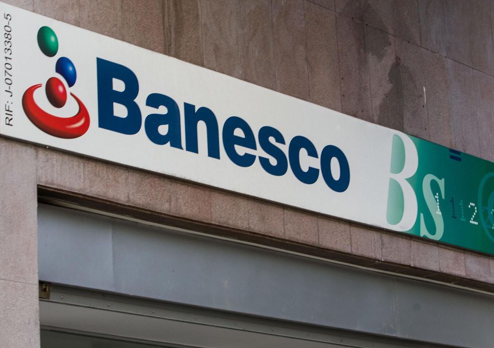 Foto: Detalle del logotipo de Banesco en una de las sucursales (Efe)