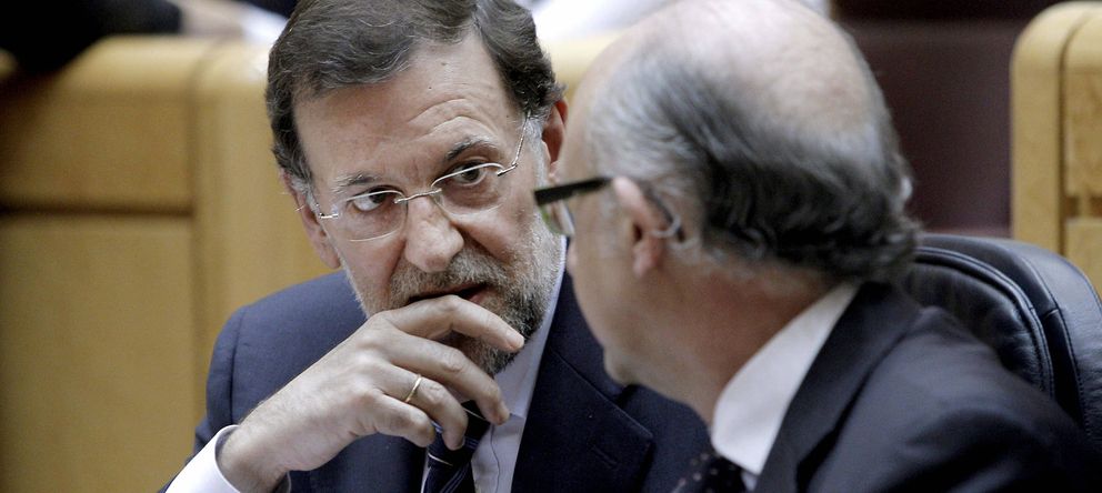 Rajoy desembarca en Andorra con Montoro y con las cuentas de Pujol en el horizonte
