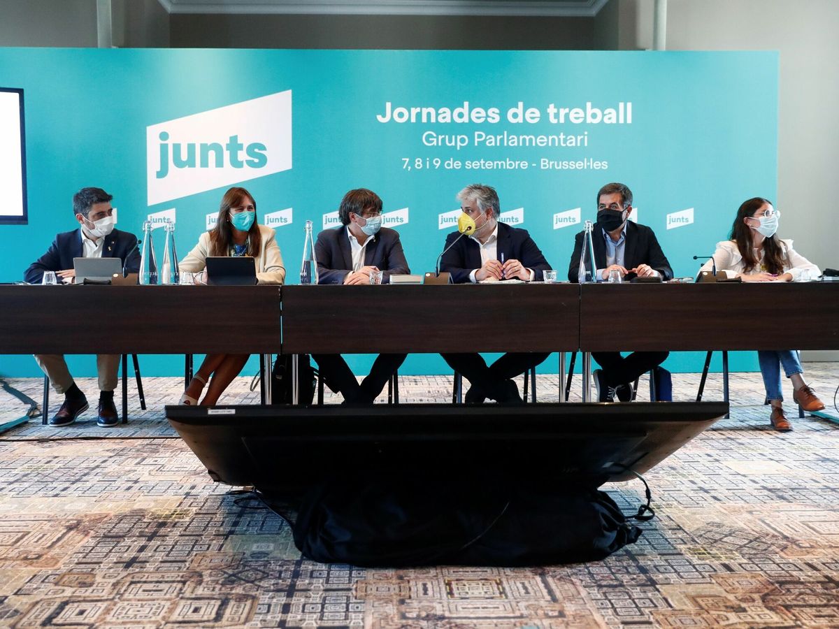 Foto: Reunión de JxCAT para la preparación del inicio del año político. (EFE)
