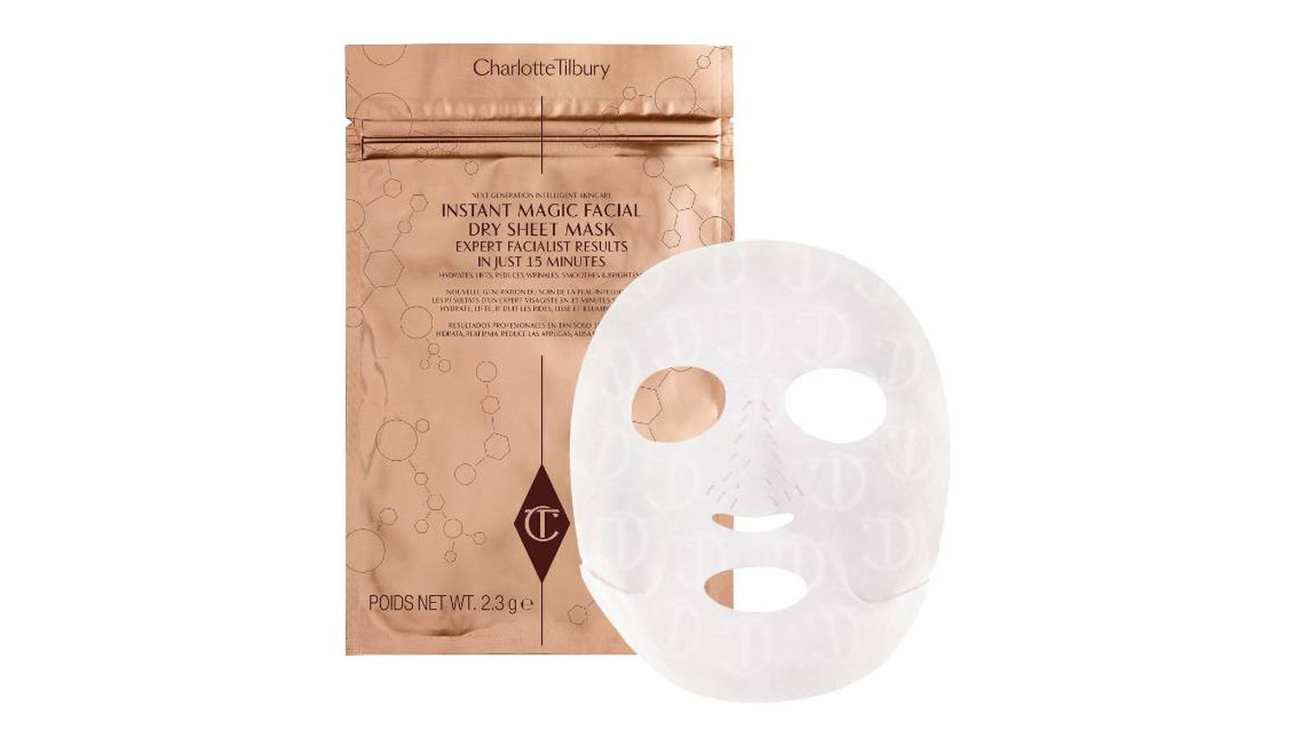 Instant Magic Facial Dry Sheet Mask de Charlotte Tilbury.