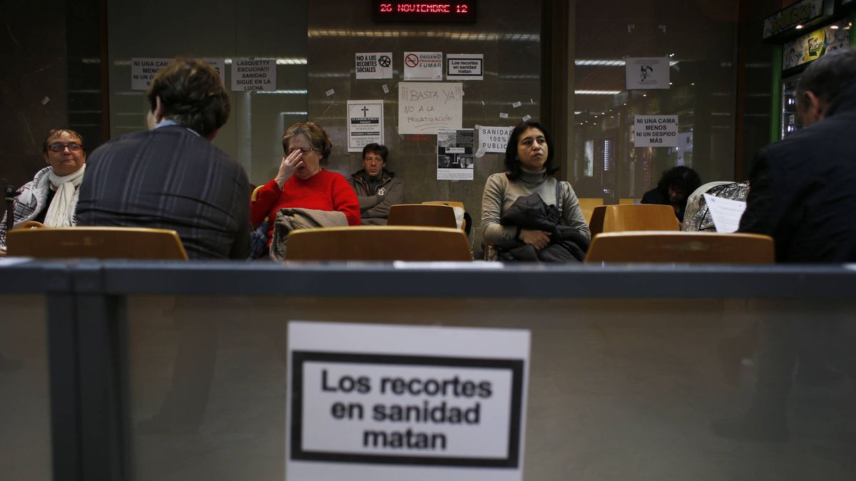 El absurdo de los justificantes médicos en España: "Me paso el día firmando bajas"
