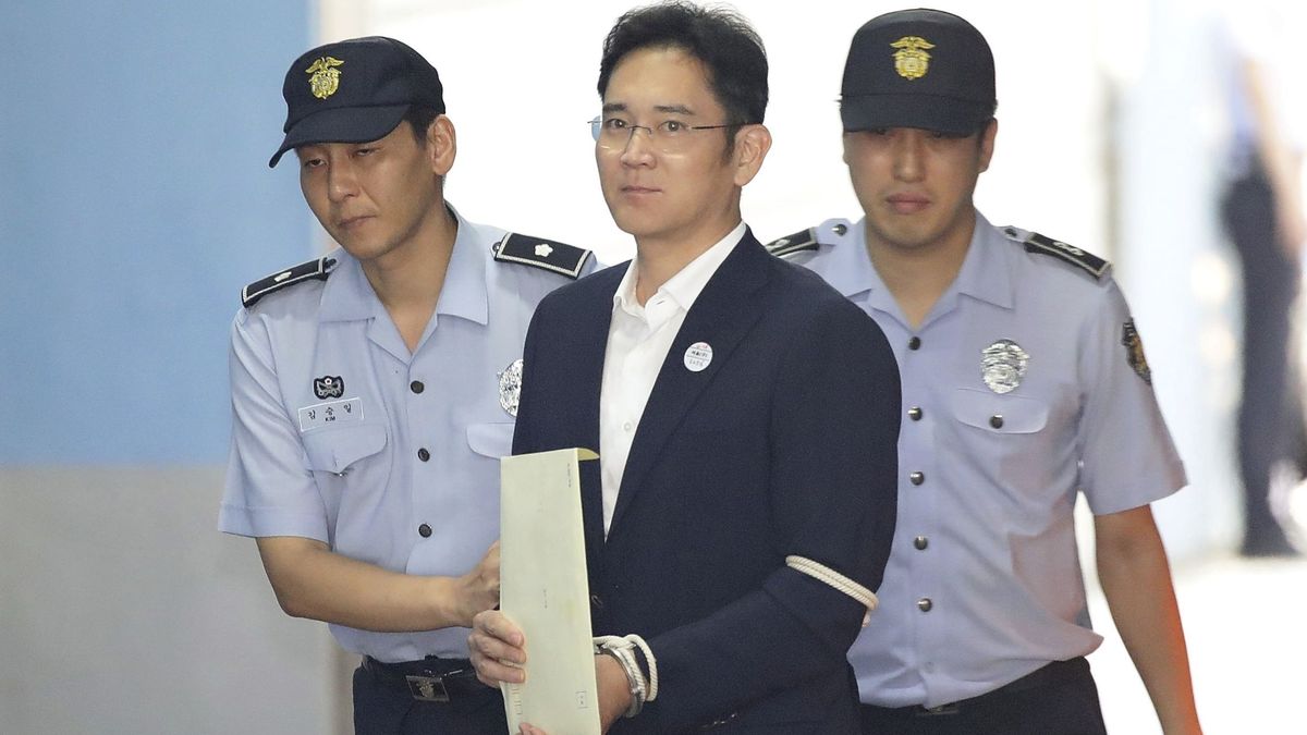 La justicia descabeza a Samsung al enviar cinco años a prisión a su heredero