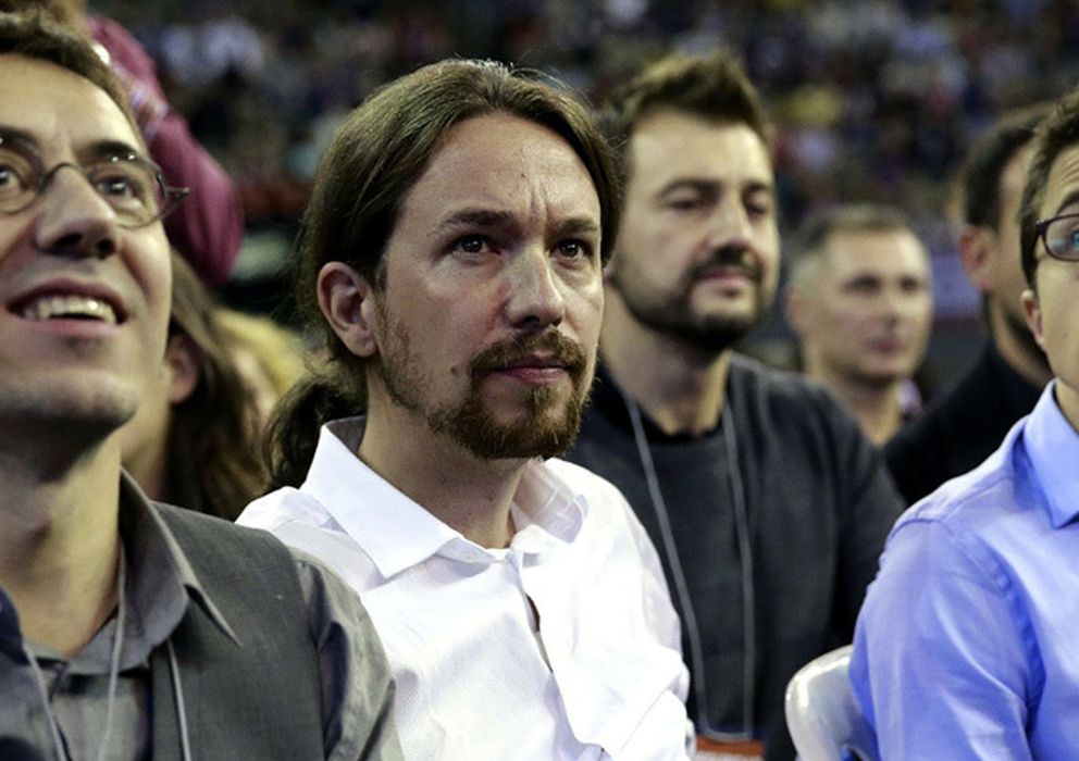Foto: Juan Carlos Monedero, Pablo Iglesias e Íñigo Errejón, durante la asamblea de Podemos. (Daniel Muñoz)