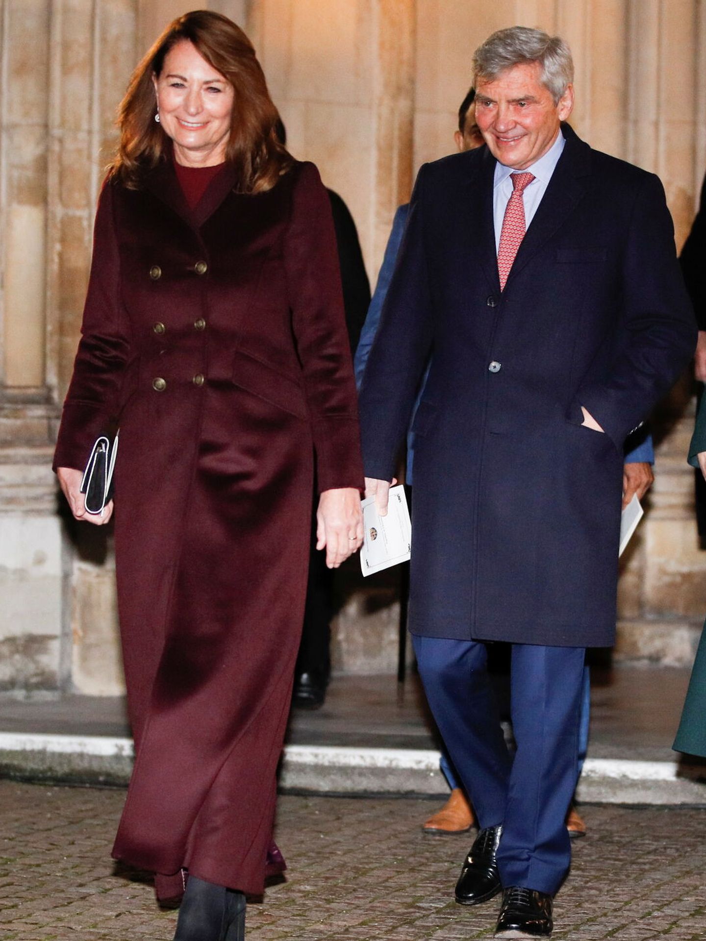 Michael y Carole Middleton tras la misa de Navidad de la Abadía de Westminster. (Peter Nicholls/Reuters)
