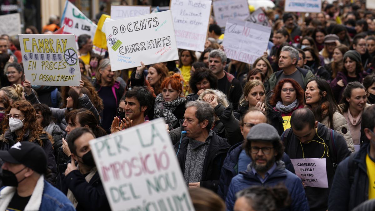 La Generalitat no compensará a profesores con dinero por el cambio de calendario escolar