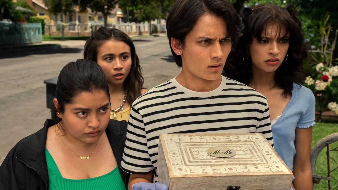 Keyla Monterroso Mejia, Ciara Riley Wilson, Tenzing Trainor y Bryana Salaz en 'Freeridge'. (Netflix)