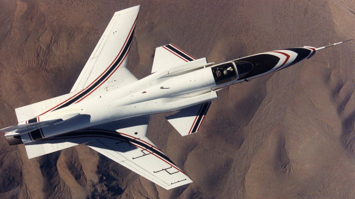 Grumman-X29: el caza con las alas al revés que era (casi) imposible de pilotar