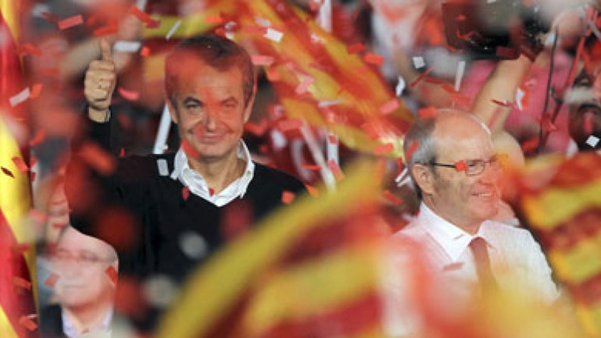 Zapatero contesta a Rajoy: “No haremos las leyes que quiere el Papa”