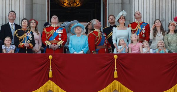 Foto: La familia real en el Trooping the Colour. (Reuters)