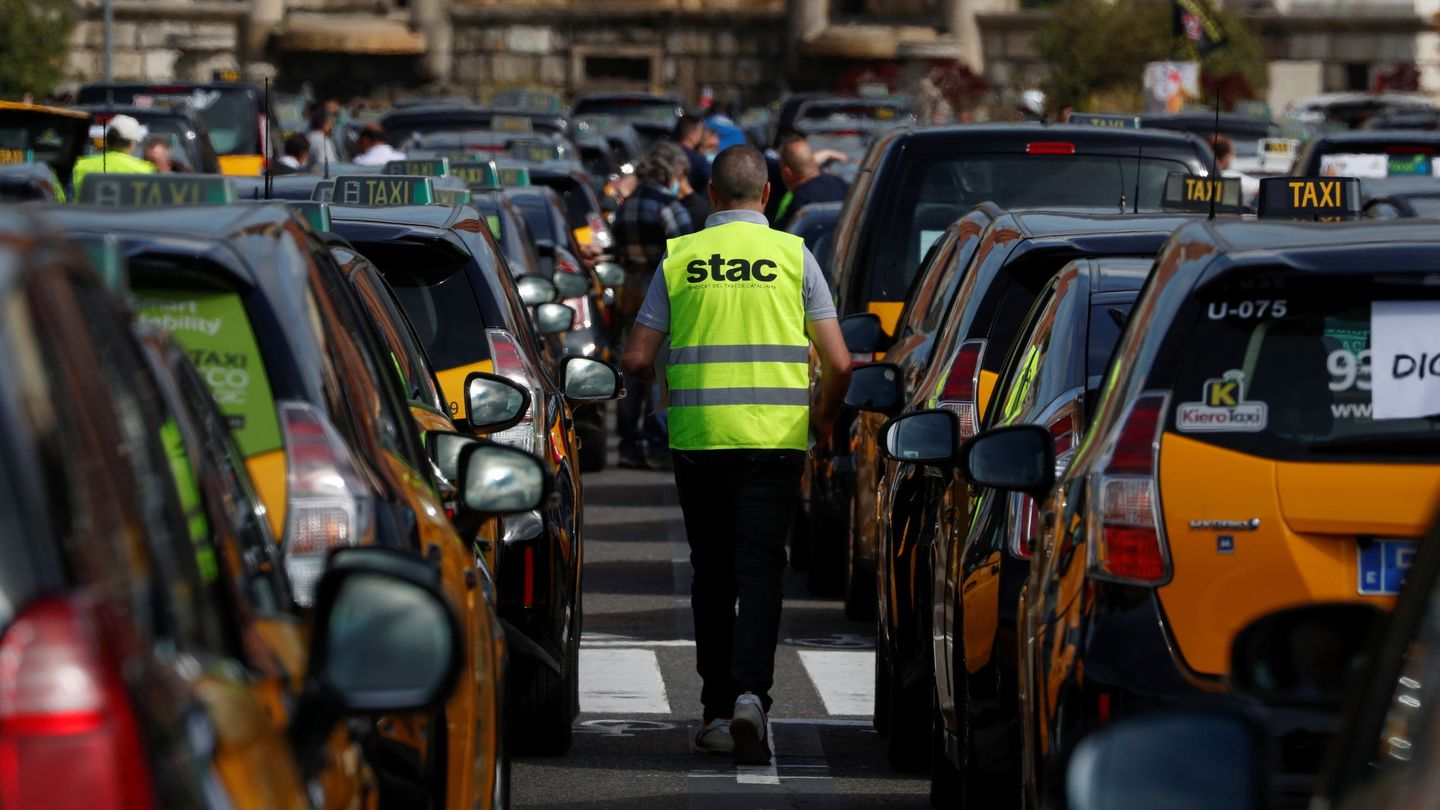 Manifestación de taxistas en Barcelona en 2021. (Reuters/Albert de Gea)