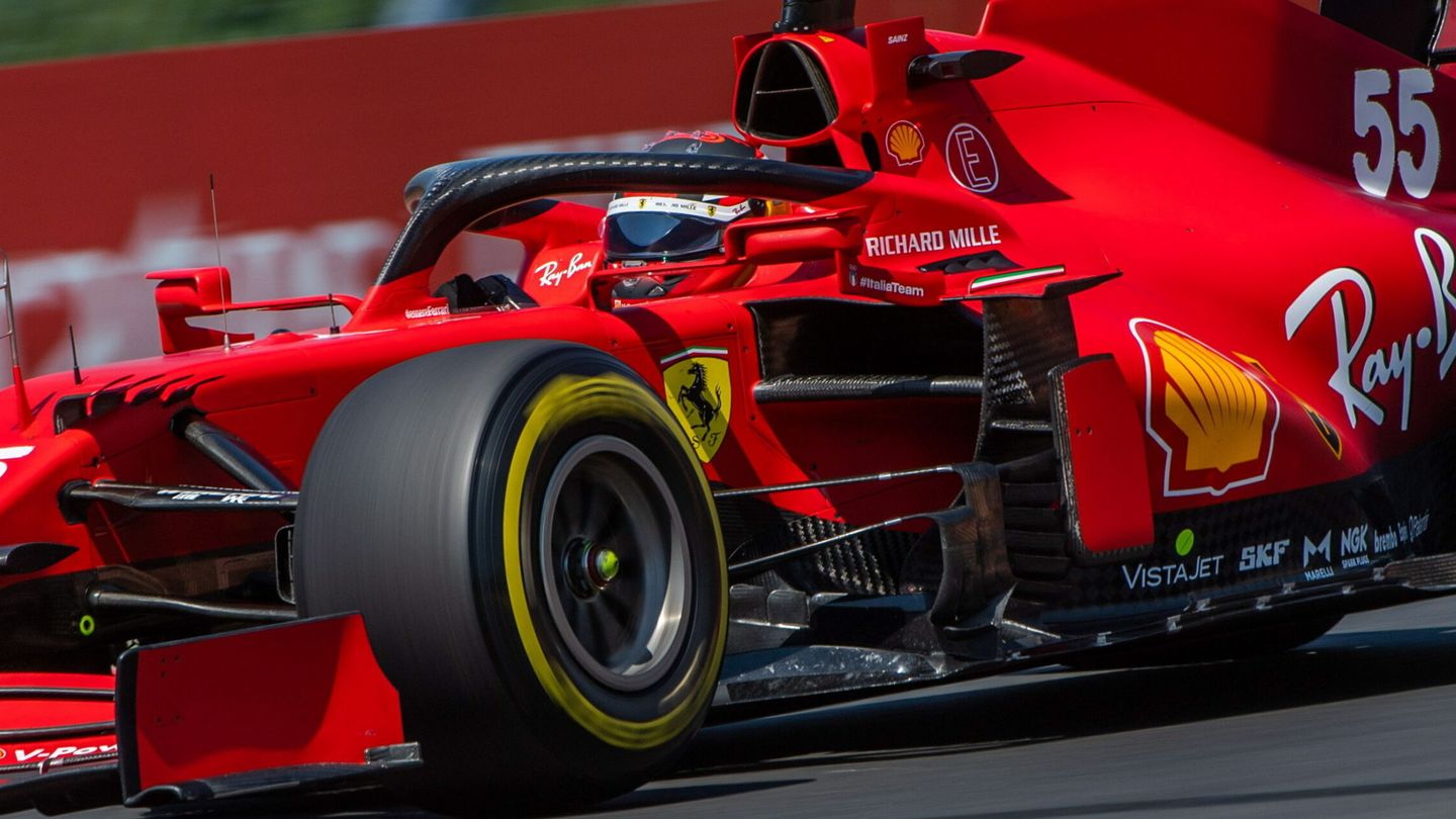 Sainz mostró el gran potencial de su coche con el neumático duro, que no pudo replicar con el blando.