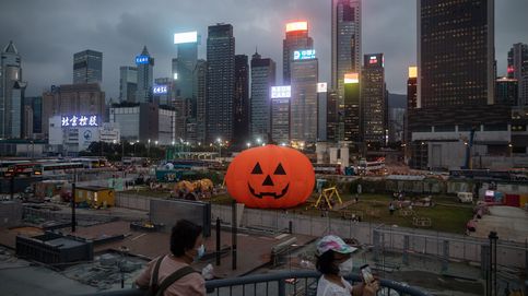 Preparativos para Halloween en Hong Kong y la variante delta sacude Rusia: el día en fotos 