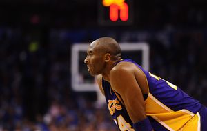 Kobe Bryant, eterno 'Laker' pese a las dudas que despierta su lesión